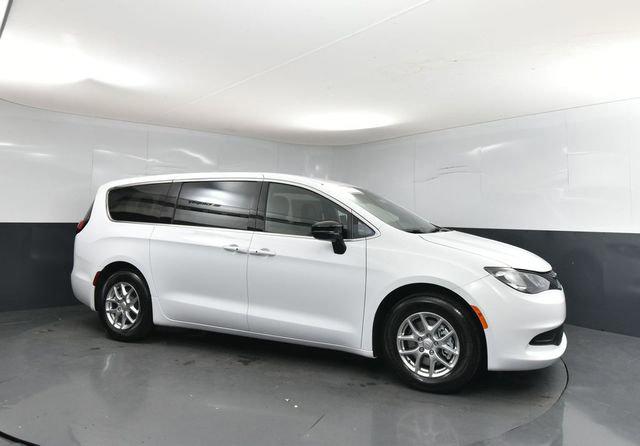 2026 Chrysler Voyager VOYAGER LX