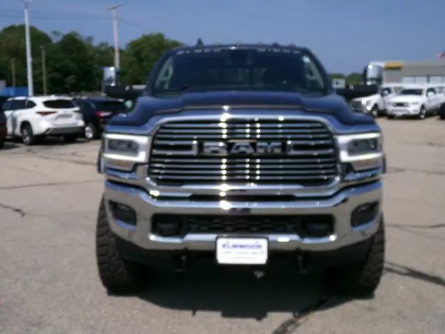 2022 RAM 3500 Laramie Crew Cab 4x4 64 Box
