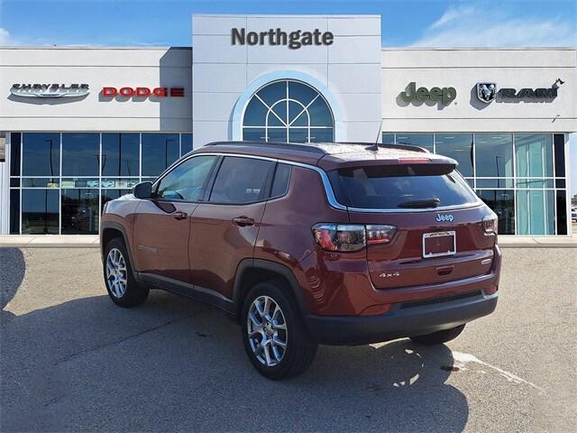 2022 Jeep Compass Latitude Lux 4x4 2022 Jeep Compass Latitude Lux 4x4