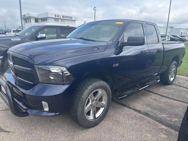 2017 RAM 1500 Express Quad Cab 4x4 64 Box