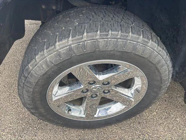 2017 RAM 1500 Express Quad Cab 4x4 64 Box