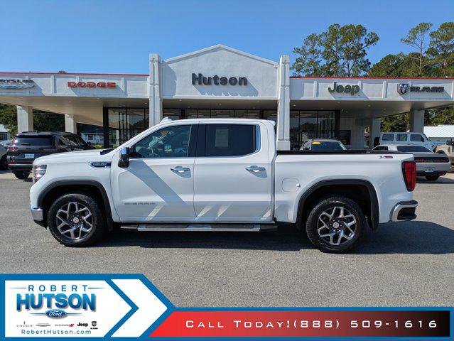 2023 GMC Sierra 1500 4WD Crew Cab Short Box SLT 2023 GMC Sierra 1500 4WD Crew Cab Short Box SLT