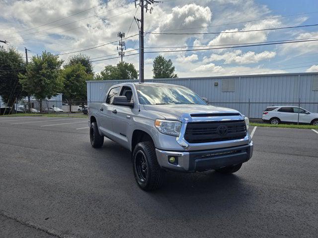 2017 Toyota Tundra SR5 5.7L V8 2017 Toyota Tundra SR5 5.7L V8