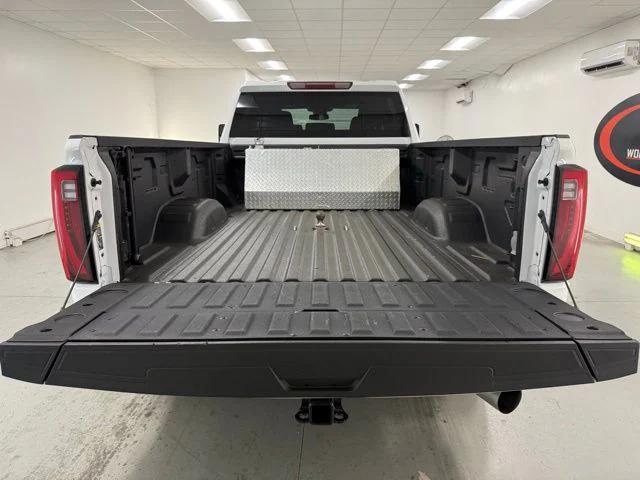 2024 GMC Sierra 3500HD 4WD Crew Cab Long Bed SLT
