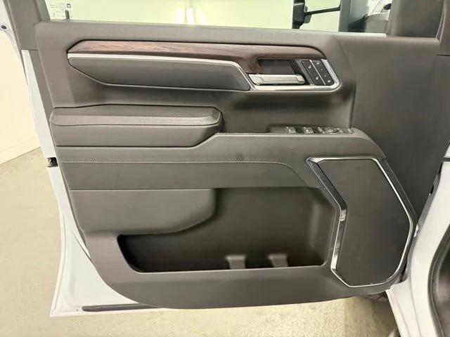 2024 GMC Sierra 3500HD 4WD Crew Cab Long Bed SLT
