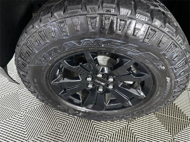 2022 GMC Canyon 4WD Crew Cab Short Box AT4 - Leather
