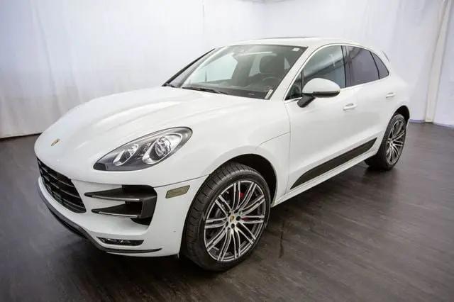 2015 Porsche Macan Turbo
