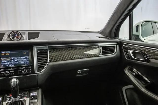 2015 Porsche Macan Turbo