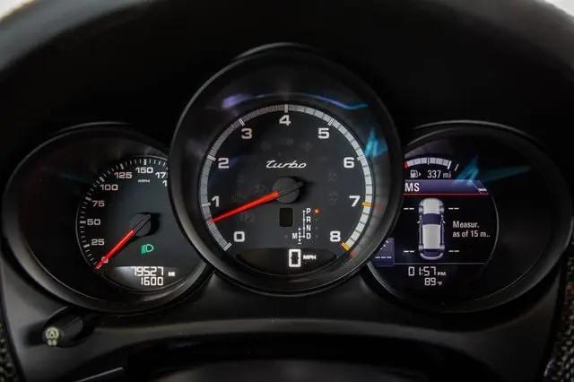 2015 Porsche Macan Turbo