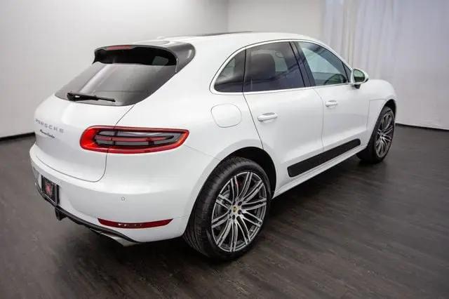 2015 Porsche Macan Turbo