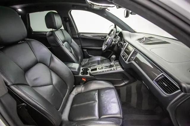 2015 Porsche Macan Turbo