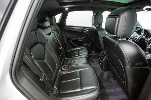 2015 Porsche Macan Turbo