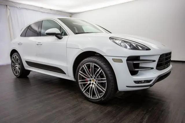 2015 Porsche Macan Turbo