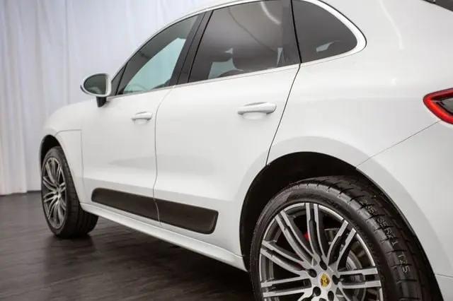 2015 Porsche Macan Turbo