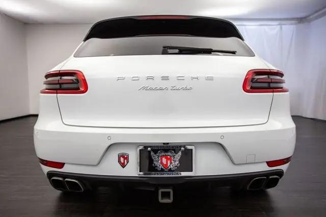 2015 Porsche Macan Turbo