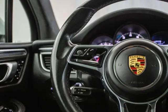 2015 Porsche Macan Turbo