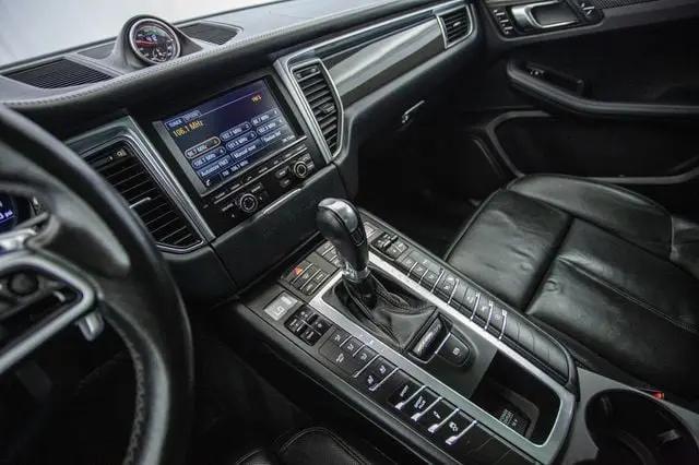 2015 Porsche Macan Turbo