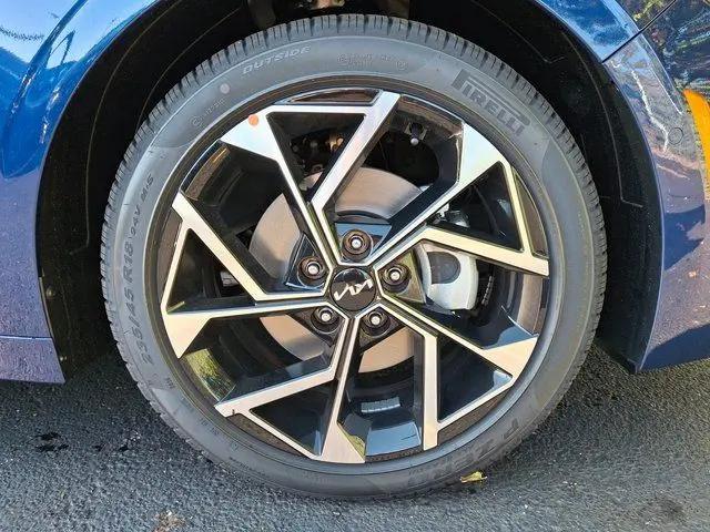2026 Kia K5 EX