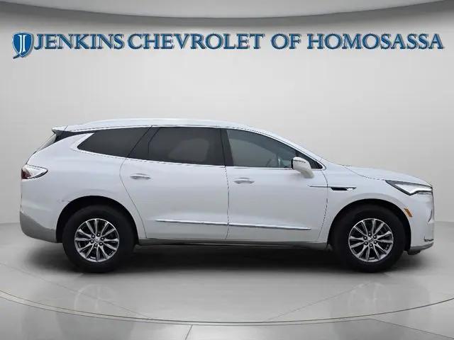 2023 Buick Enclave Essence FWD