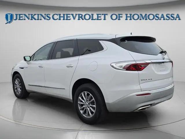 2023 Buick Enclave Essence FWD