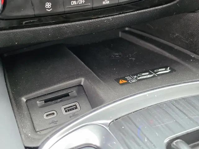2023 Buick Enclave Essence FWD