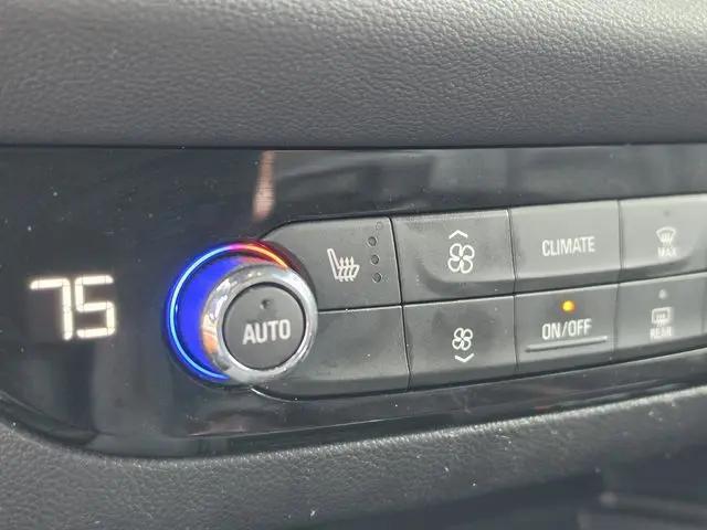 2023 Buick Enclave Essence FWD