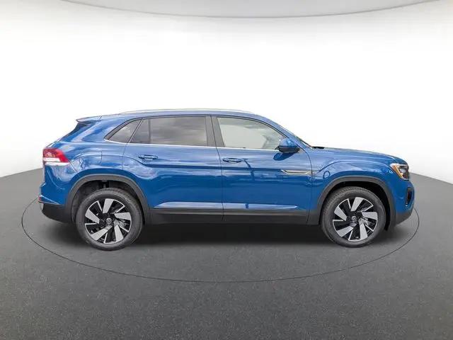 2026 Volkswagen Atlas Cross Sport SE with Technology