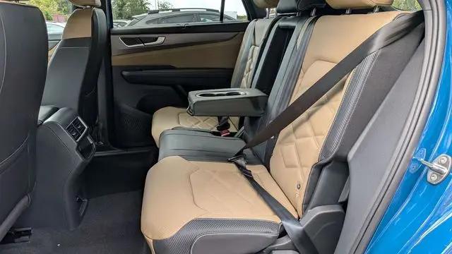 2026 Volkswagen Atlas Cross Sport SE with Technology