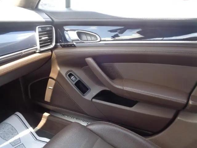 2015 Porsche Panamera 4S Executive
