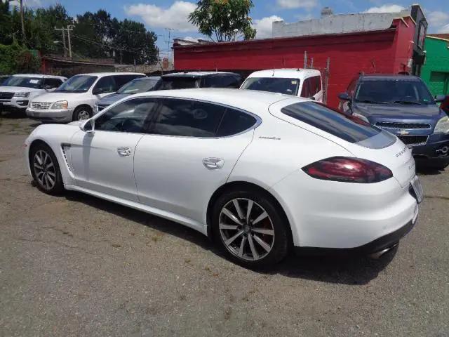 2015 Porsche Panamera 4S Executive