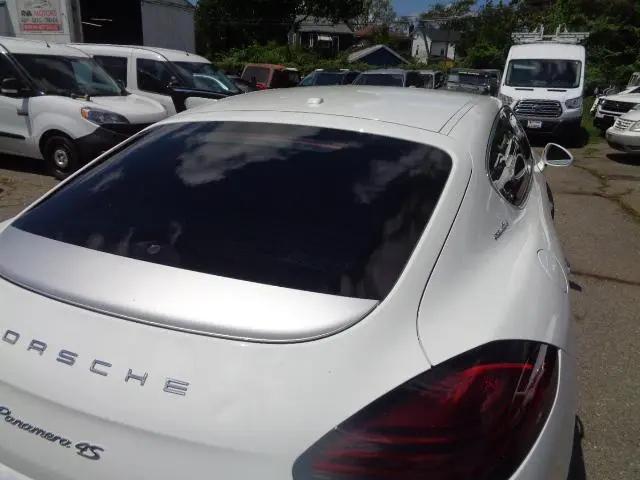 2015 Porsche Panamera 4S Executive