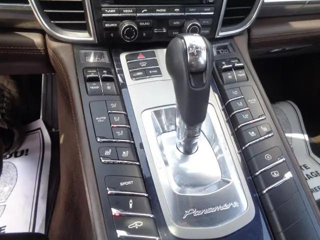 2015 Porsche Panamera 4S Executive