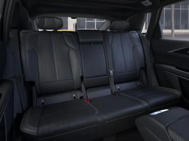 2026 Cadillac iQ V-Series w/1SV