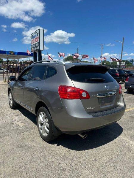 2011 Nissan Rogue SV