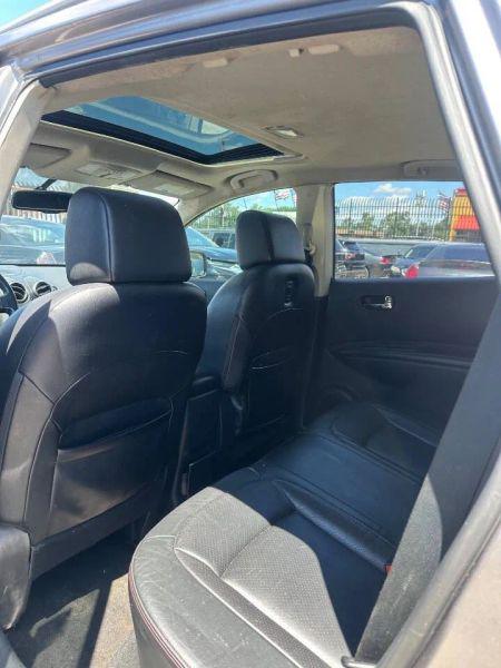 2011 Nissan Rogue SV
