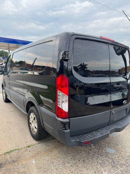 2017 Ford Transit w/Sliding Side Door w/RWB
