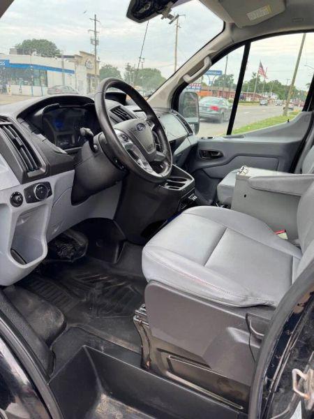 2017 Ford Transit w/Sliding Side Door w/RWB