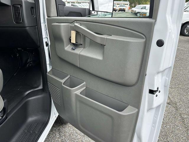 2025 Chevrolet Express Cutaway 4500 Van