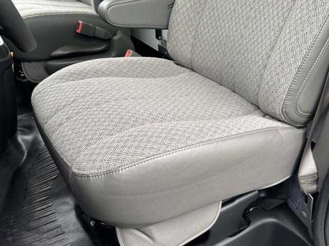 2025 Chevrolet Express Cutaway 4500 Van