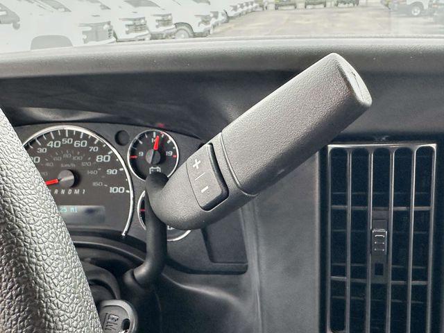 2025 Chevrolet Express Cutaway 4500 Van