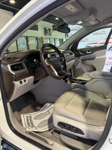 2017 GMC Acadia SLT-1