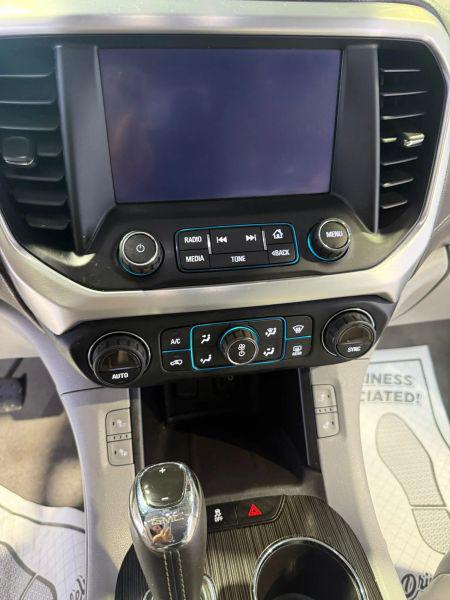 2017 GMC Acadia SLT-1