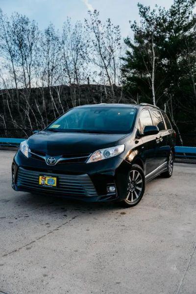 2020 Toyota Sienna XLE for sale in Malden, MA