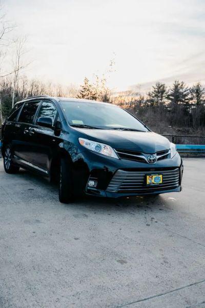 2020 Toyota Sienna XLE