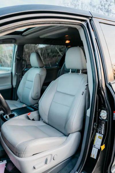 2020 Toyota Sienna XLE
