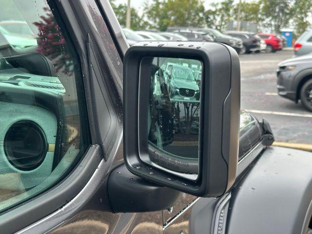 2025 Jeep Wrangler 4-Door Summit 4x4