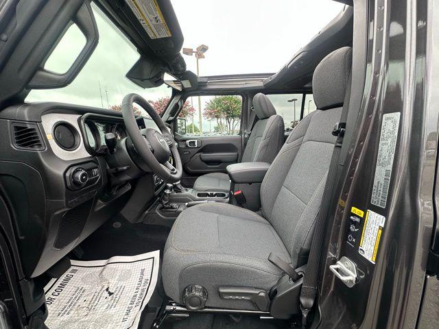 2025 Jeep Wrangler 4-Door Summit 4x4