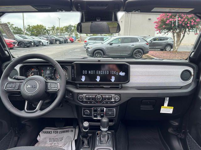 2025 Jeep Wrangler 4-Door Summit 4x4