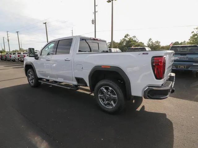 2025 GMC Sierra 2500HD 4WD Crew Cab Standard Bed SLT