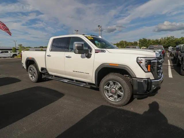 2025 GMC Sierra 2500HD 4WD Crew Cab Standard Bed SLT